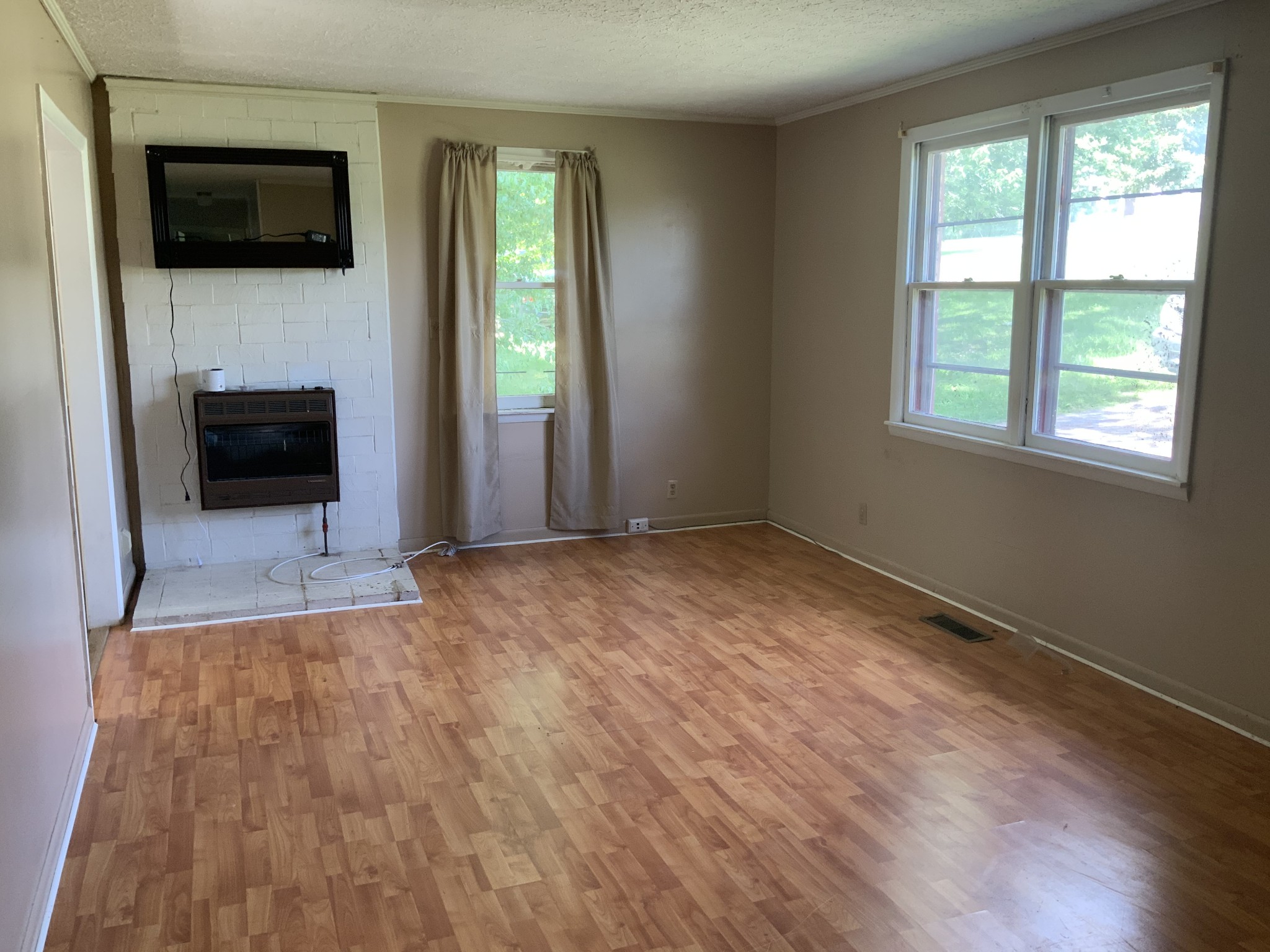 501 Holt Road Burns, TN 37029 - Photo 3 of 7 Gallery Image 3