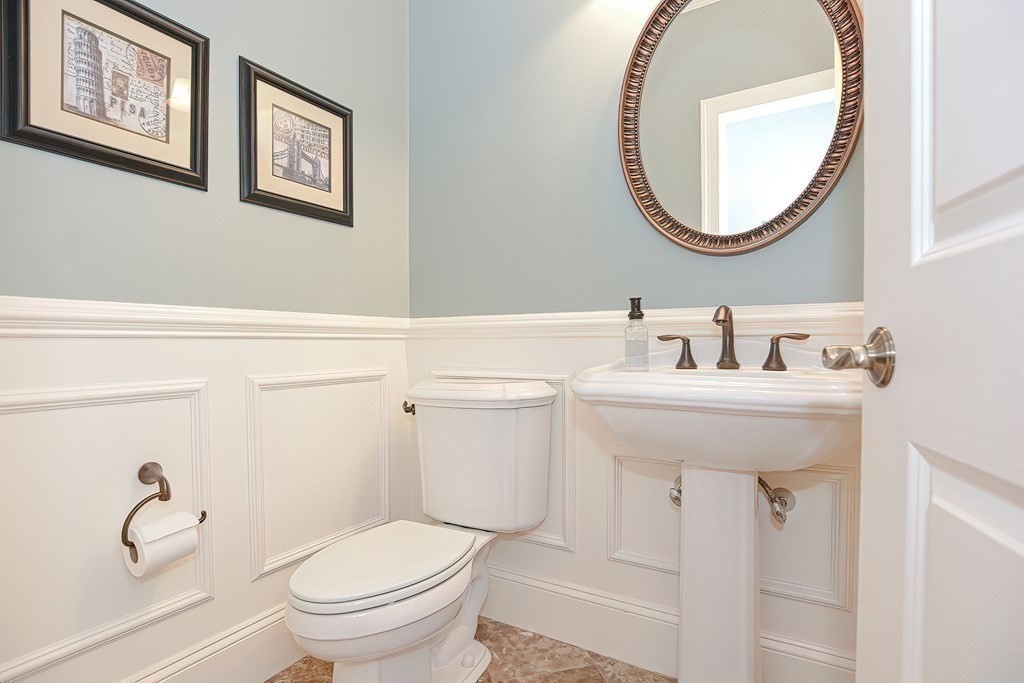 39 Oriole Road Medfield, MA 02052 - Photo 35 of 42 Gallery Image 35