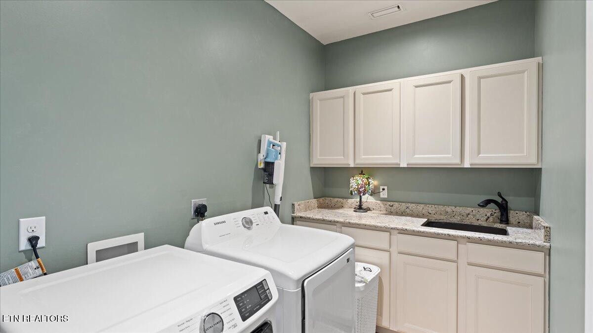 1304 Collier Ridge Lane Powell, TN 37849 - Photo 26 of 46 Gallery Image 26