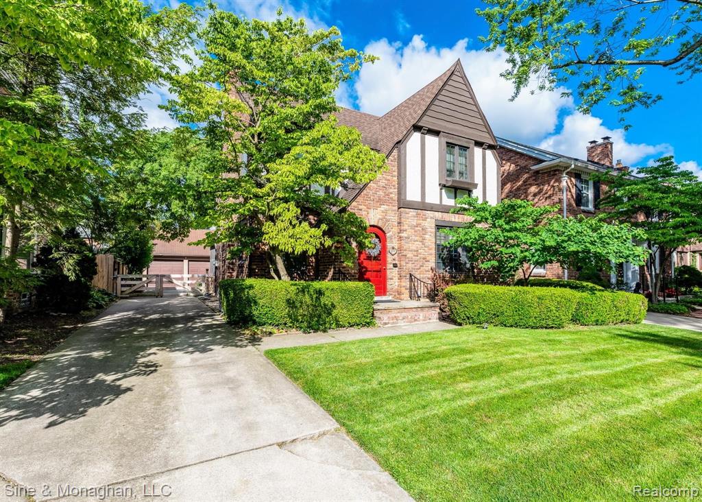 271 McMillan Road Grosse Pointe Farms, MI 48236 - Photo 37 of 40
