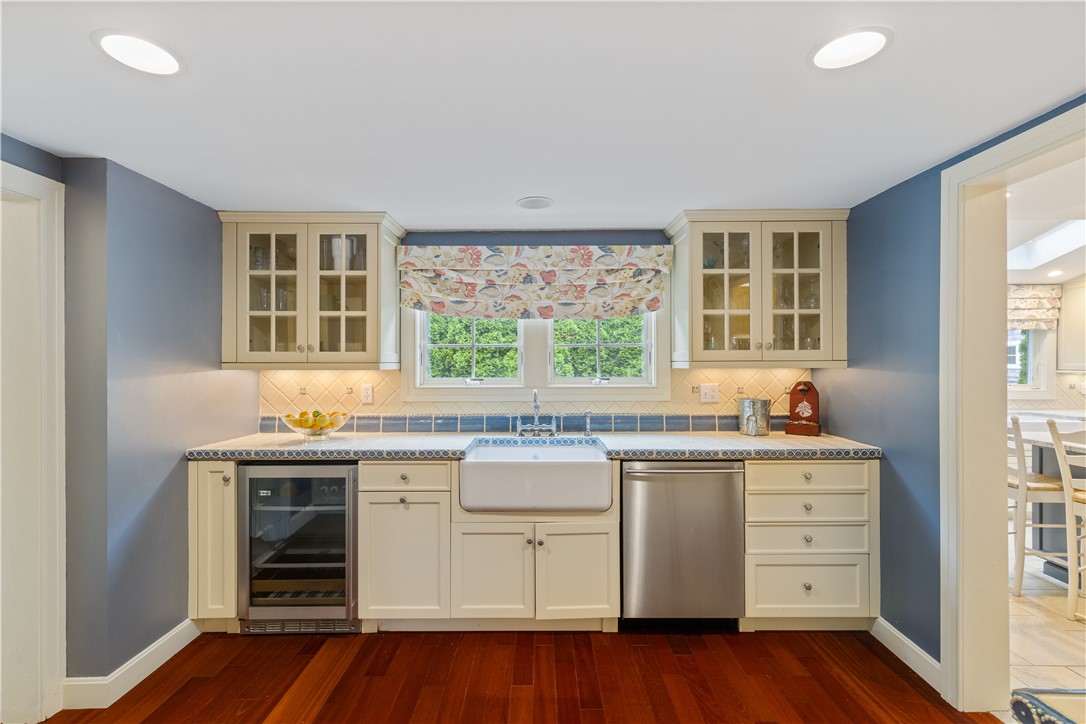 9 Passpataug Avenue Westerly, RI 02891 - Photo 16 of 38