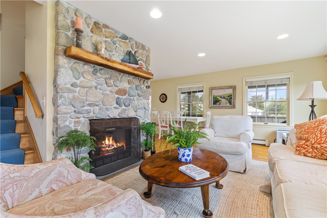 9 Passpataug Avenue Westerly, RI 02891 - Photo 17 of 38