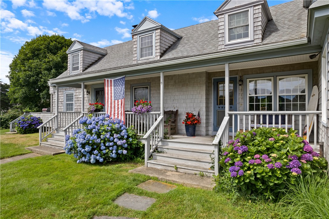9 Passpataug Avenue Westerly, RI 02891 - Photo 4 of 38