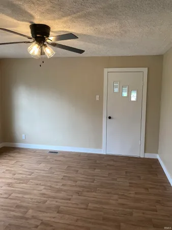 $215,000 | 151 North Whitelock Avenue, Petersburg, IN 47567