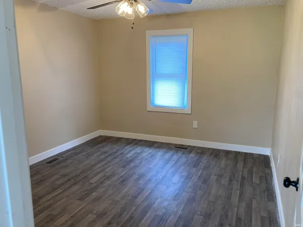 $215,000 | 151 North Whitelock Avenue, Petersburg, IN 47567