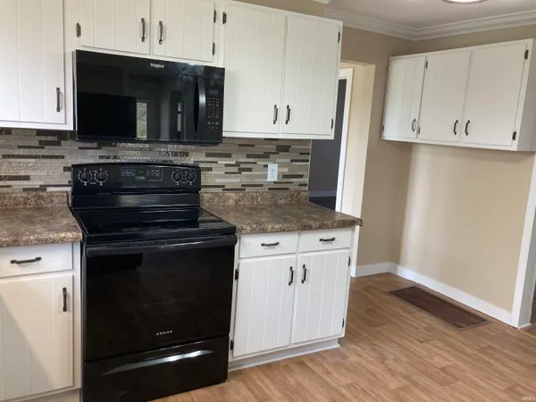 $215,000 | 151 North Whitelock Avenue, Petersburg, IN 47567