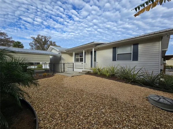 $398,000 | 24521 Alligator Road, Astor, FL 32102