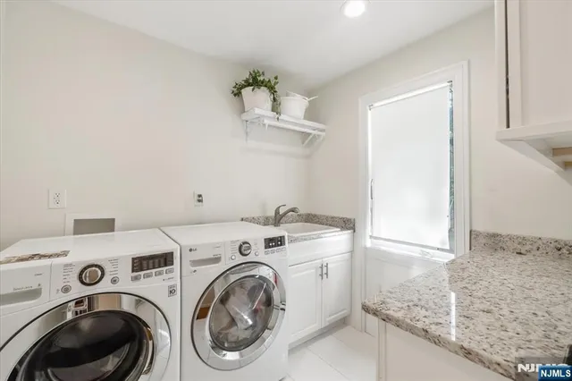 $1,998,000 | 40 5th Street, Cresskill, NJ 07626