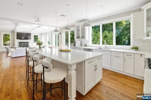 $1,998,000 | 40 5th Street, Cresskill, NJ 07626