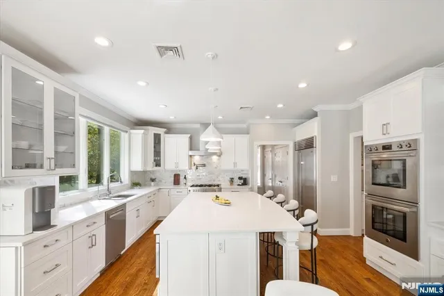 $1,998,000 | 40 5th Street, Cresskill, NJ 07626