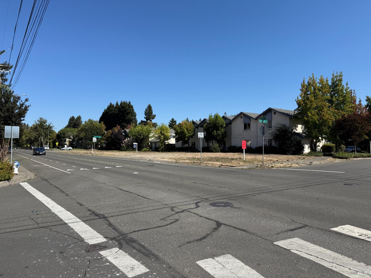 1102 North Street Santa Rosa, CA 95404 - Photo 2 of 8