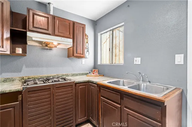 $899,999 | 1808 South Van Ness Avenue, Santa Ana, CA 92707