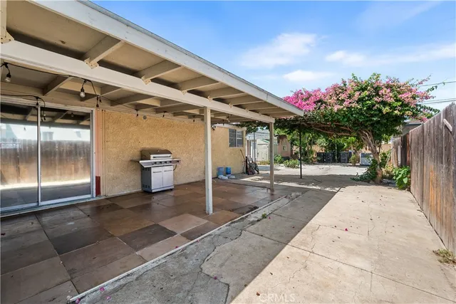 $899,999 | 1808 South Van Ness Avenue, Santa Ana, CA 92707