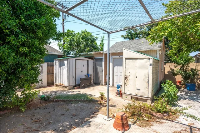 $899,999 | 1808 South Van Ness Avenue, Santa Ana, CA 92707