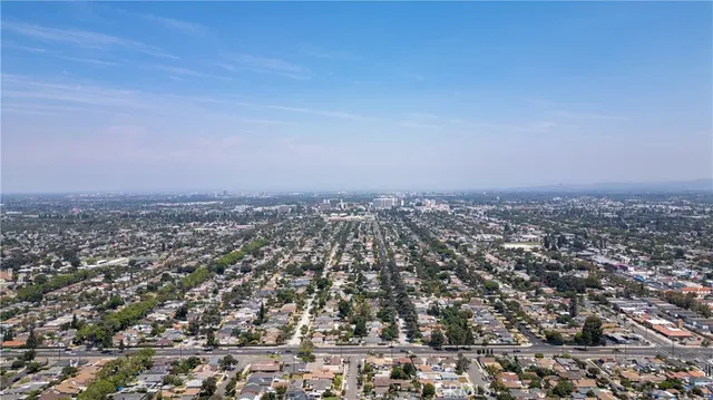 $899,999 | 1808 South Van Ness Avenue, Santa Ana, CA 92707