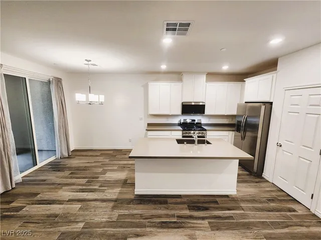 $2,125 | 25 Barbara Lane, Unit 62, Las Vegas, NV 89183