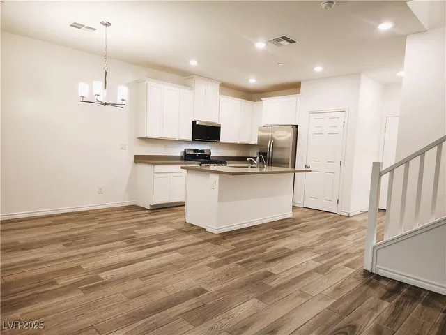 $2,125 | 25 Barbara Lane, Unit 62, Las Vegas, NV 89183