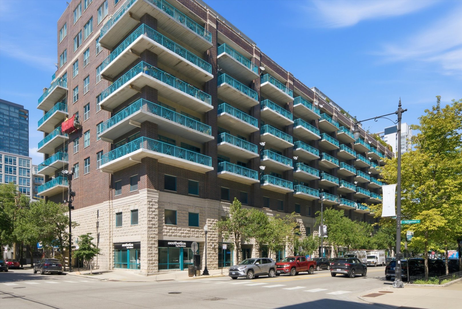 920 West Madison Street, Unit B4 Chicago, IL 60607 - Photo 2 of 38