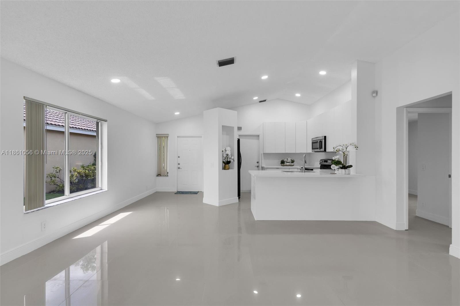 4366 Mahogany Ridge Drive Weston, FL 33331 - Photo 9 of 50