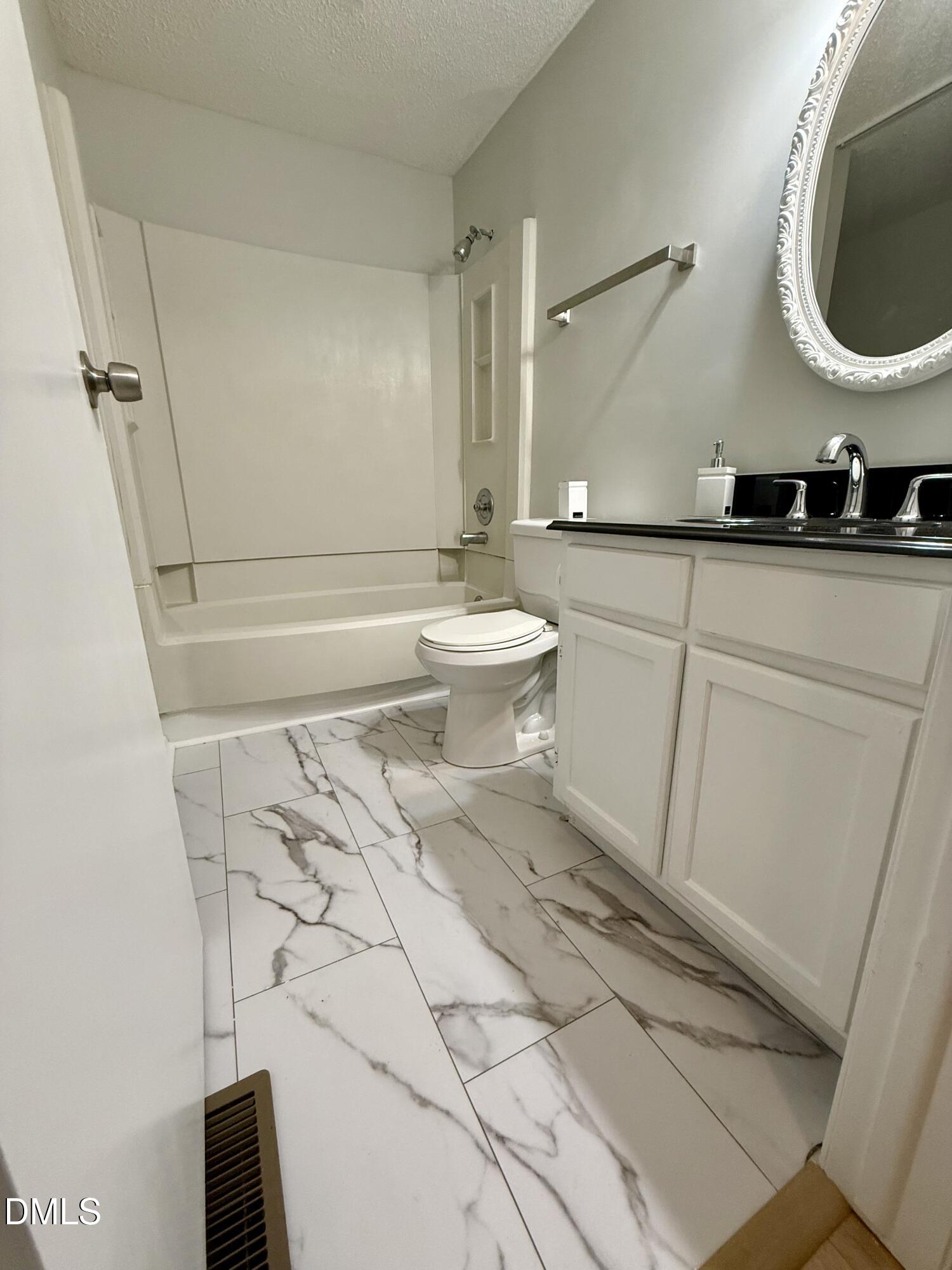 7721 Kingsberry Court Raleigh, NC 27615 - Photo 12 of 25 IMG_8167