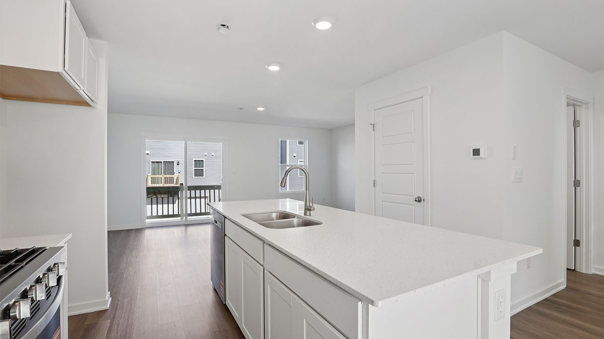 1449 Oakfield Lane Pingree Grove, IL 60140 - Photo 11 of 45