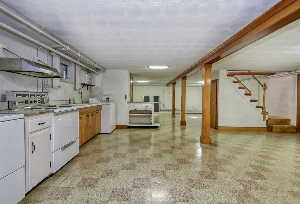 33 Hillcrest Road Wakefield, MA 01880 - Photo 20 of 29 Gallery Image 20