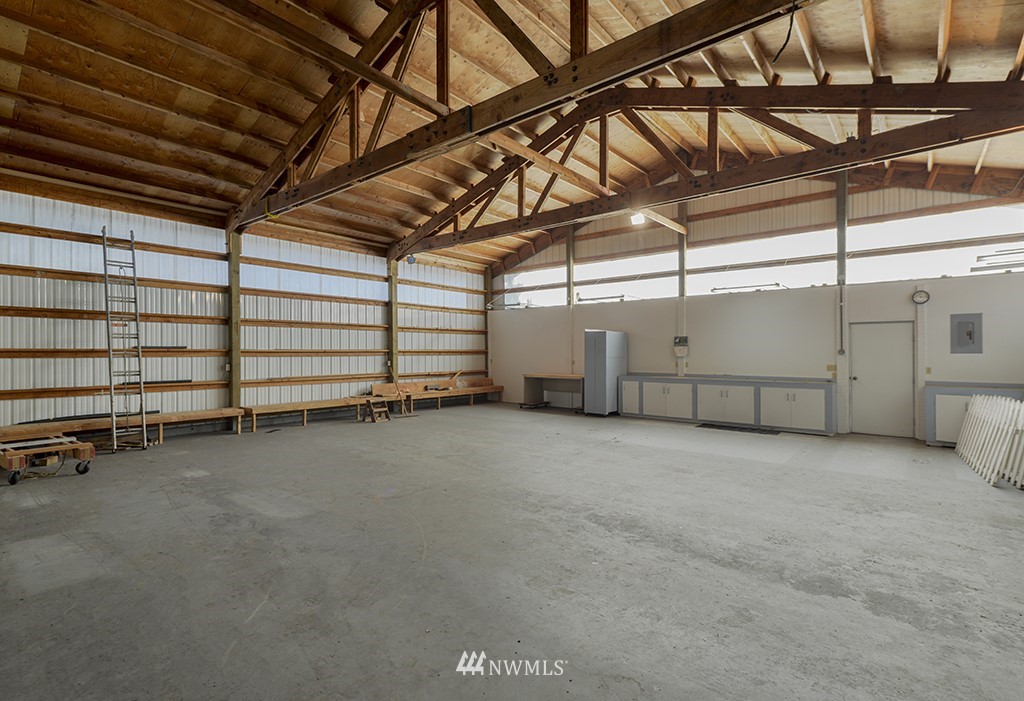 15256 Southeast 116th Street Renton, WA 98059 - Photo 19 of 38 a view of a room with racks