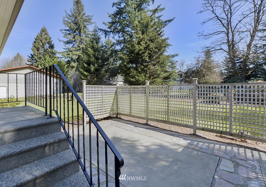 15256 Southeast 116th Street Renton, WA 98059 - Photo 5 of 38 a view of a gate with a street