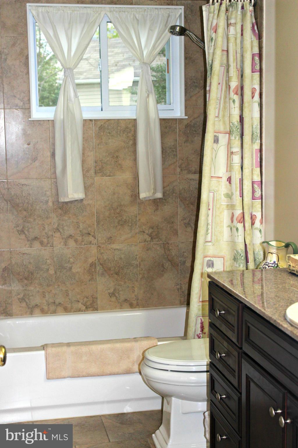 12002 Judson Road Silver Spring, MD 20902 - Photo 12 of 19 Bath