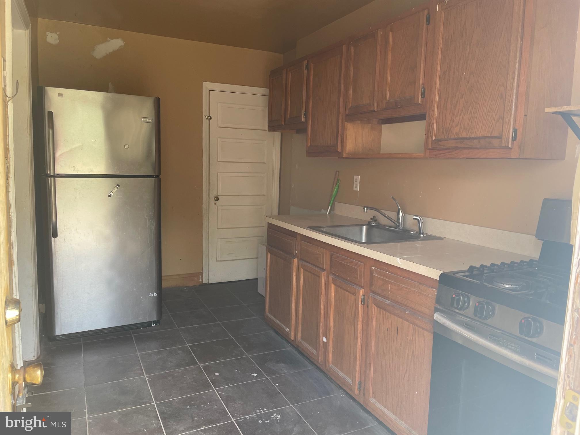 5014 Sunset Road Baltimore, MD 21215 - Photo 7 of 29