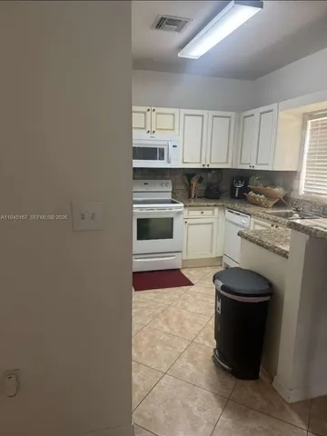 $315,000 | 501 Talia Circle, Palm Springs, FL 33461