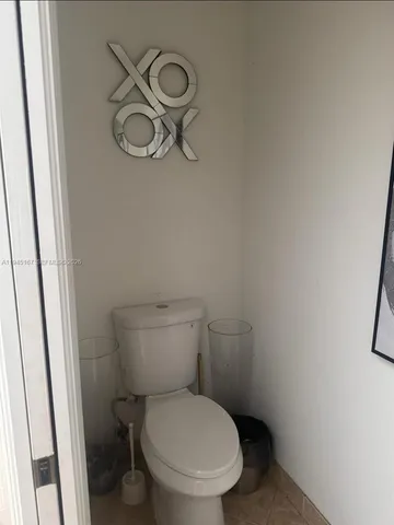 $315,000 | 501 Talia Circle, Palm Springs, FL 33461