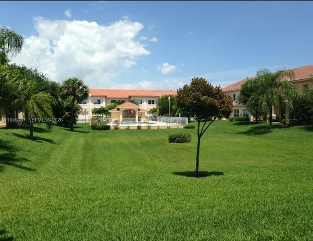 $315,000 | 501 Talia Circle, Palm Springs, FL 33461