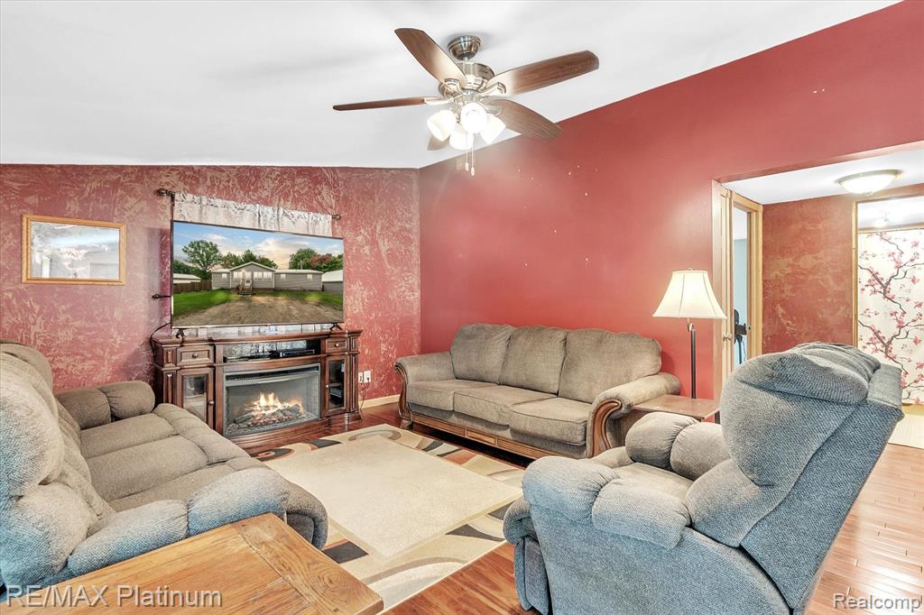14503 Bird Road Byron, MI 48418 - Photo 10 of 59