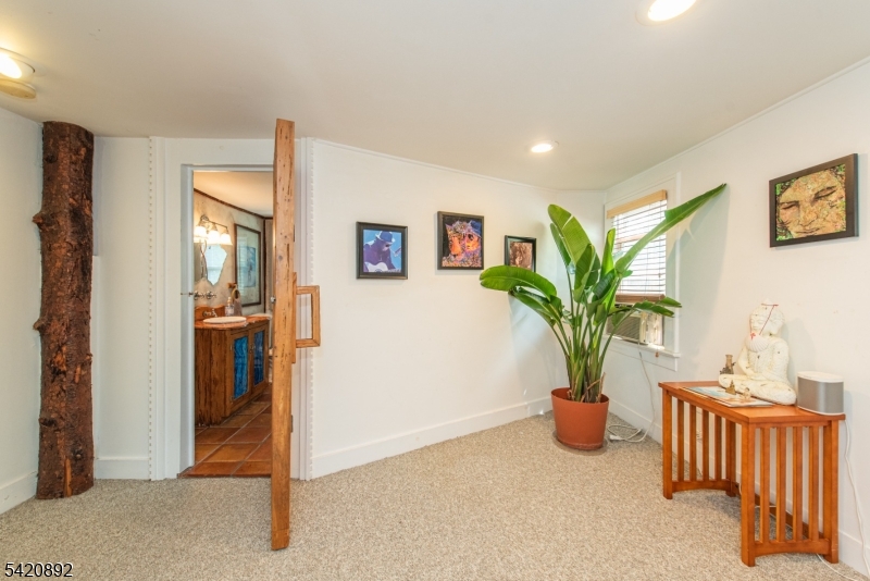 257 McCosh Road Montclair, NJ 07043 - Photo 14 of 40