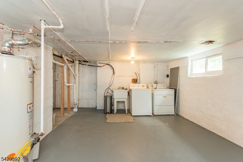 257 McCosh Road Montclair, NJ 07043 - Photo 20 of 40