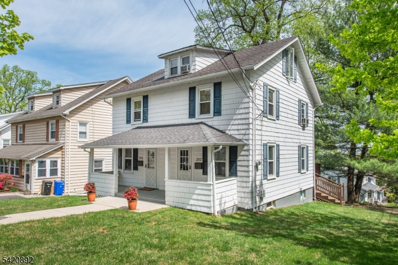 257 McCosh Road Montclair, NJ 07043 - Photo 2 of 40