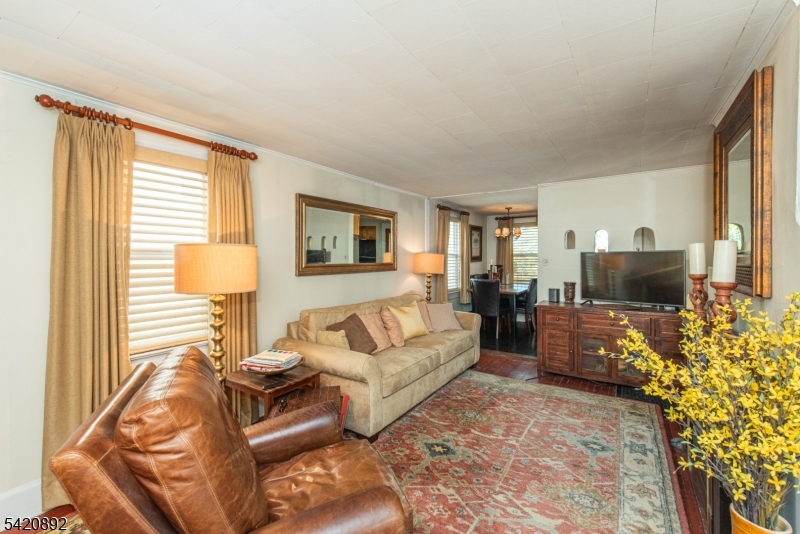 257 McCosh Road Montclair, NJ 07043 - Photo 21 of 40