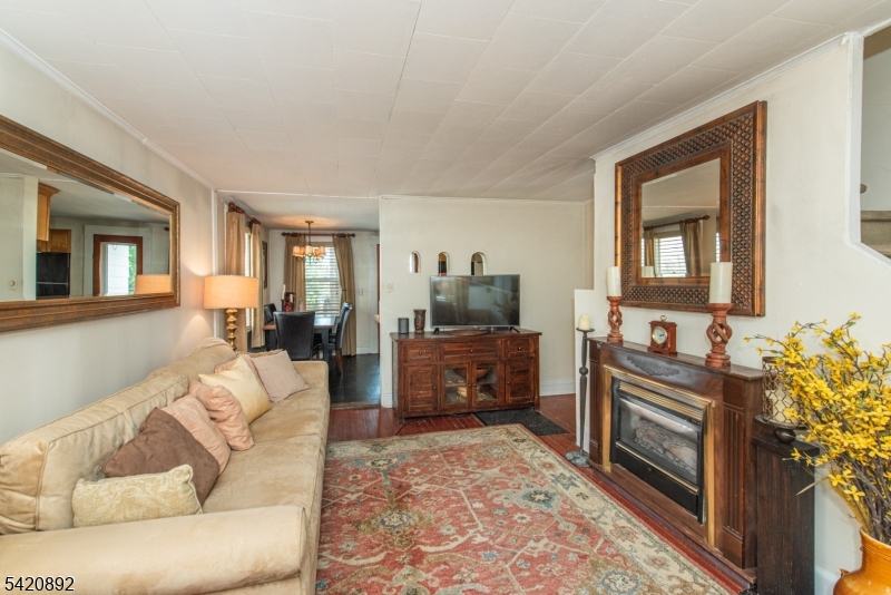 257 McCosh Road Montclair, NJ 07043 - Photo 22 of 40