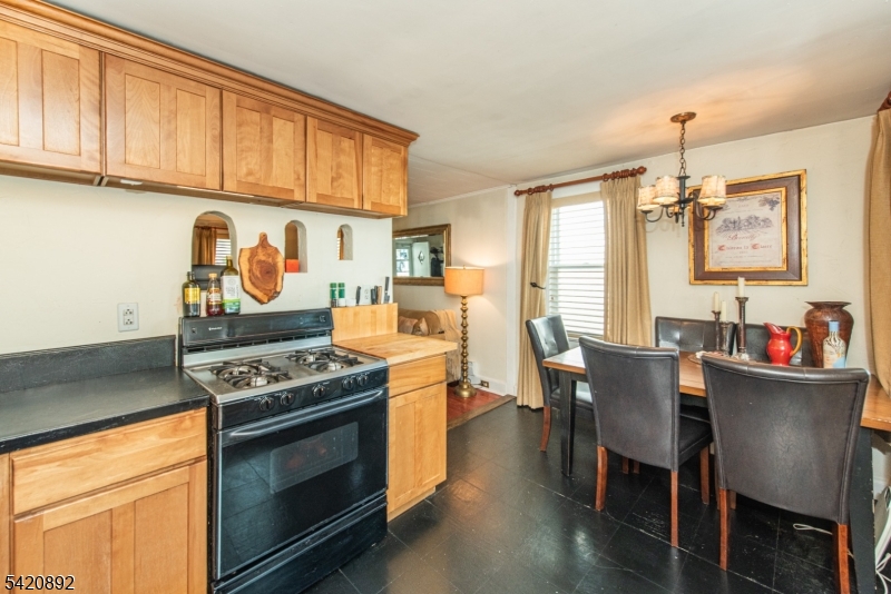 257 McCosh Road Montclair, NJ 07043 - Photo 25 of 40