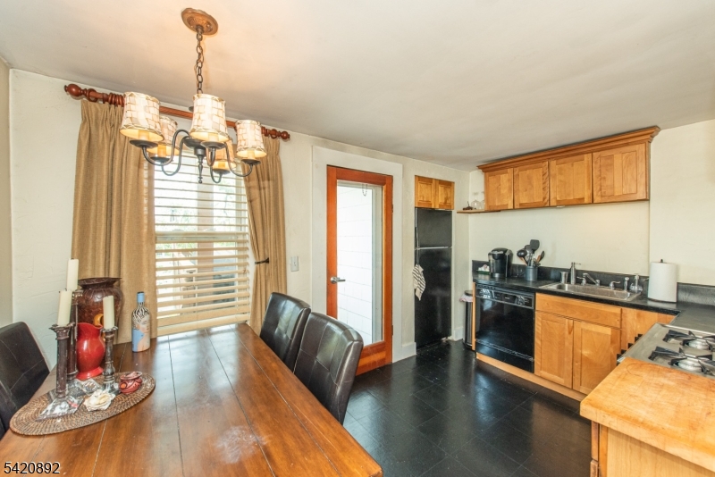 257 McCosh Road Montclair, NJ 07043 - Photo 26 of 40