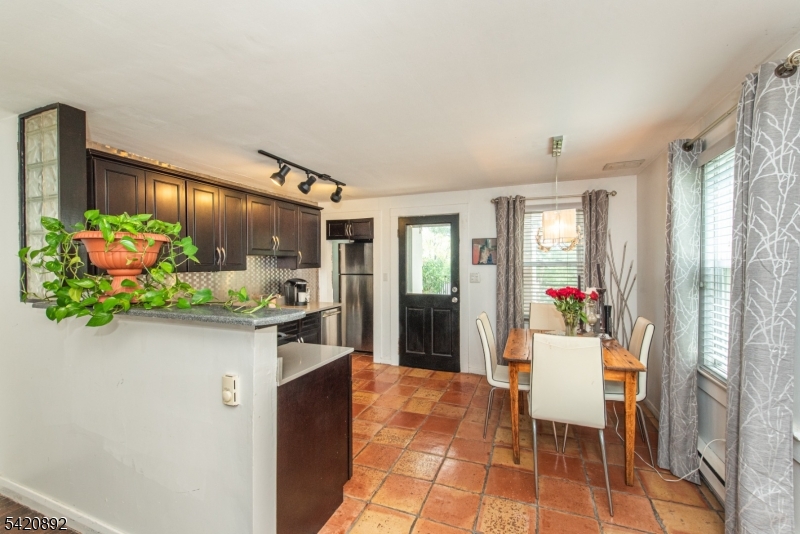 257 McCosh Road Montclair, NJ 07043 - Photo 8 of 40