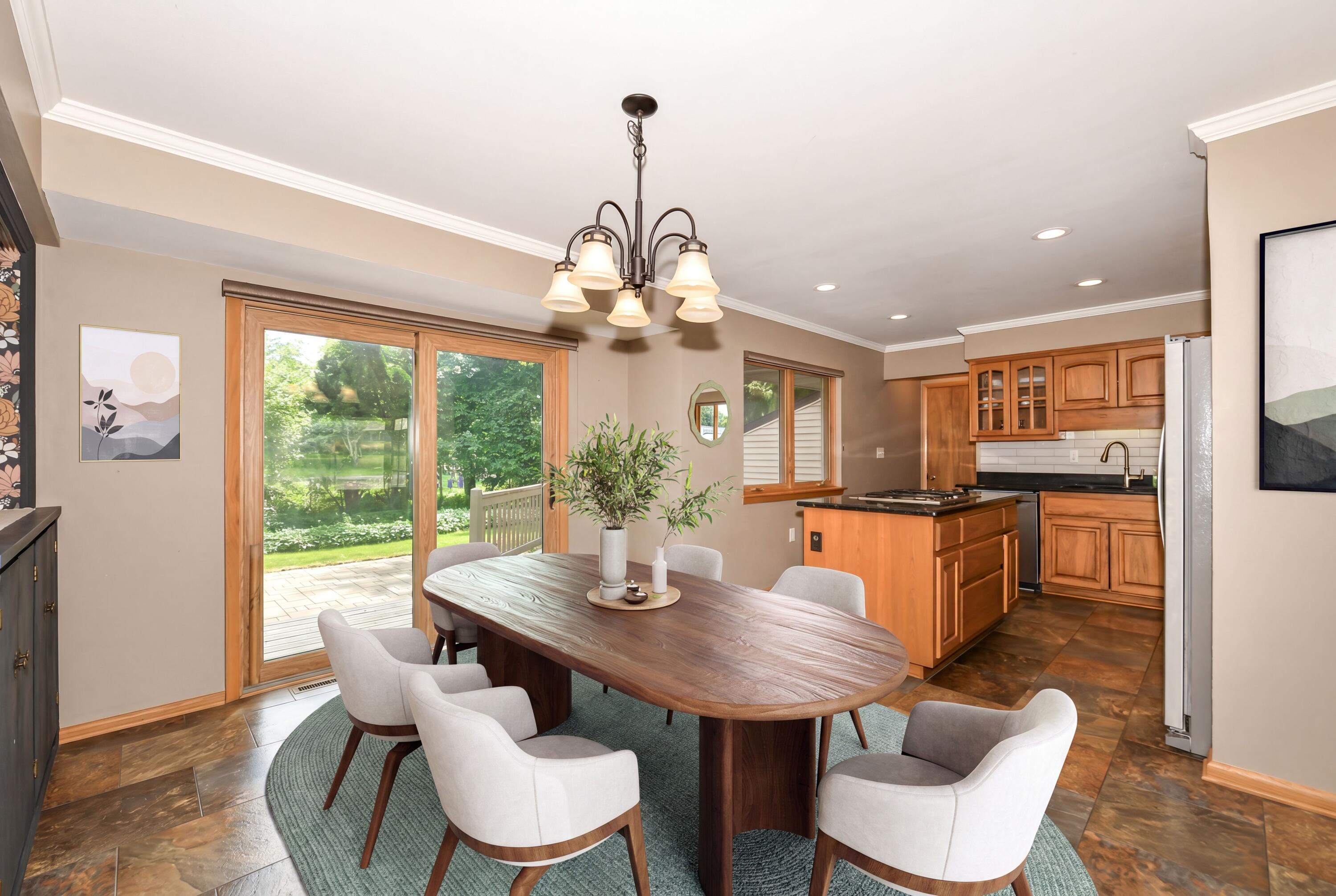 1900 North 166th Street Brookfield, WI 53005 - Photo 3 of 38 Virtually Staged - Dinette