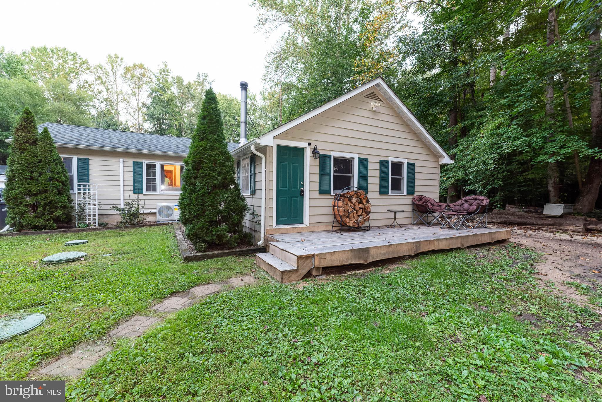 550 Quinton-Marlboro Road Bridgeton, NJ 08302 - Photo 1 of 30 a view of a house with backyard and sitting area