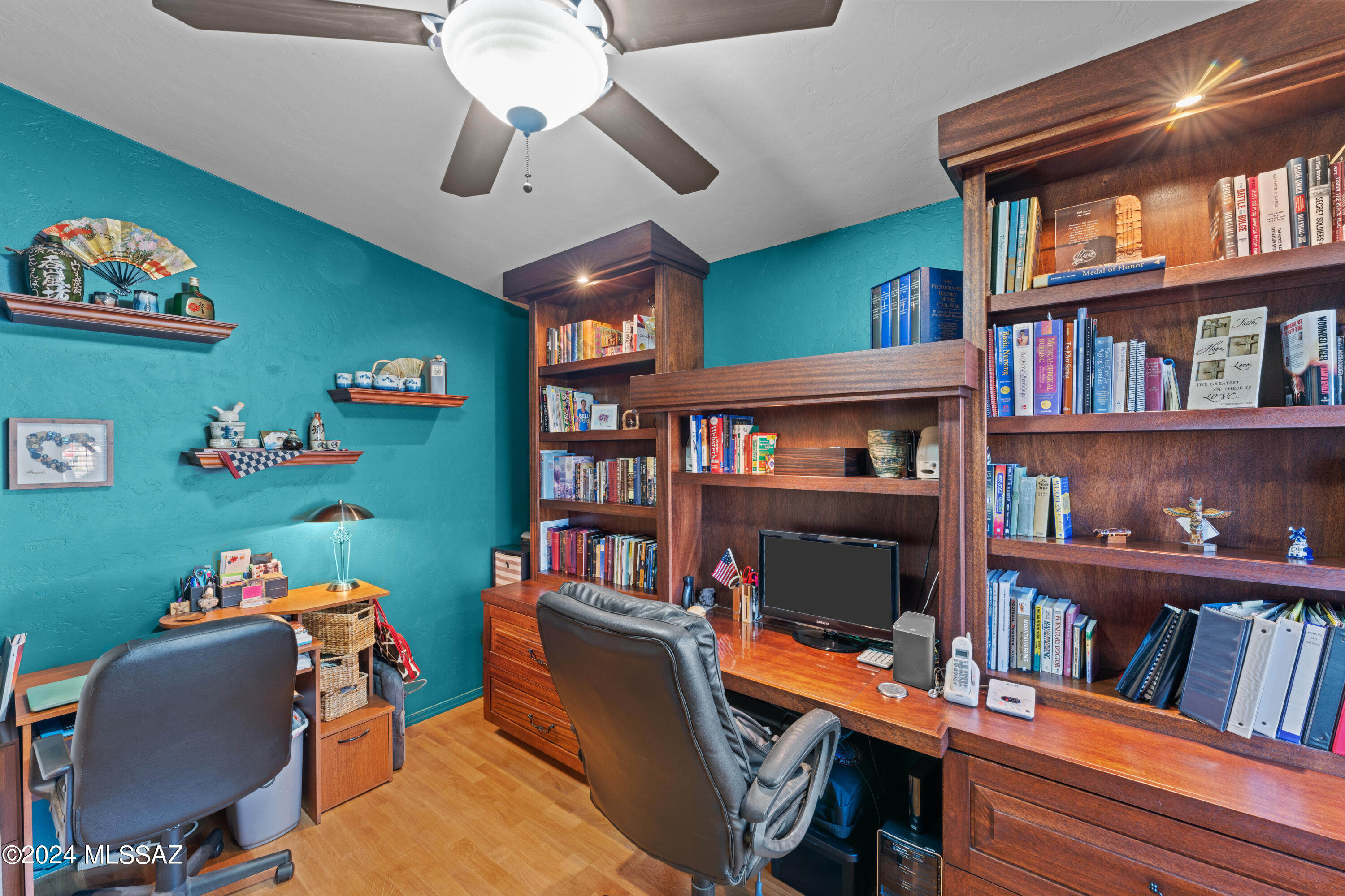 284 West Plateau Road Tucson, AZ 85737 - Photo 37 of 50 Office