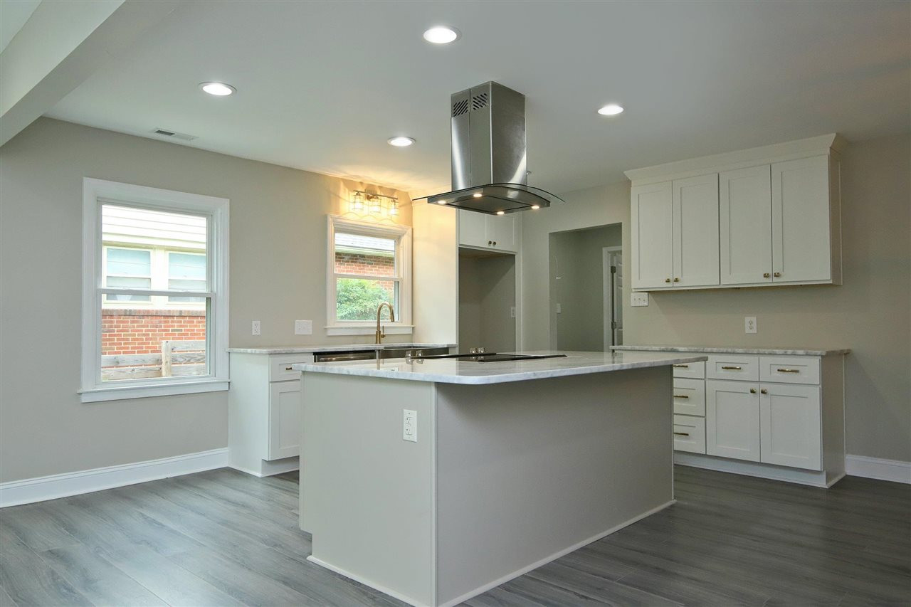 623 Quarry Street Raleigh, NC 27601 - Photo 5 of 25 Kitchen