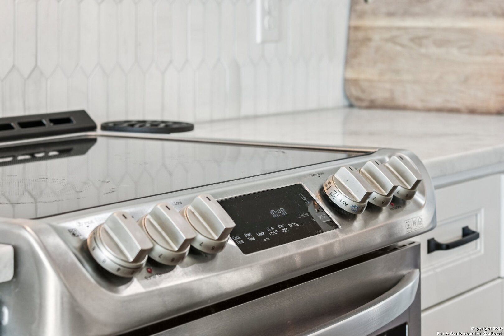 517 Preston Trail Boerne, TX 78006 - Photo 13 of 40 a close view of a sink in the kitchen