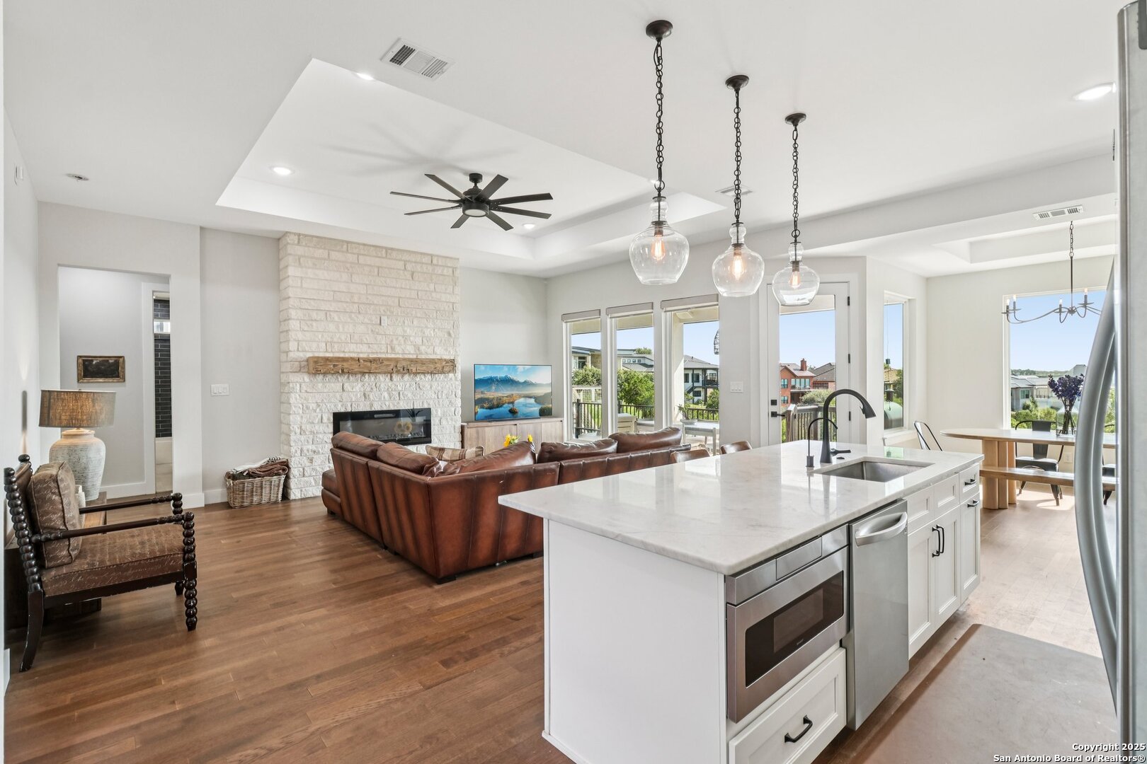 517 Preston Trail Boerne, TX 78006 - Photo 5 of 40 a living room with furniture and fireplace