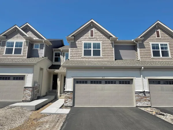 $392,185 | 217 HUNTINGTON Drive, Waconia, MN 55387