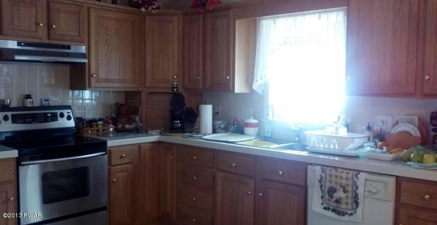 2415 Aberdeen Road Moscow, PA 18444 - Photo 2 of 22